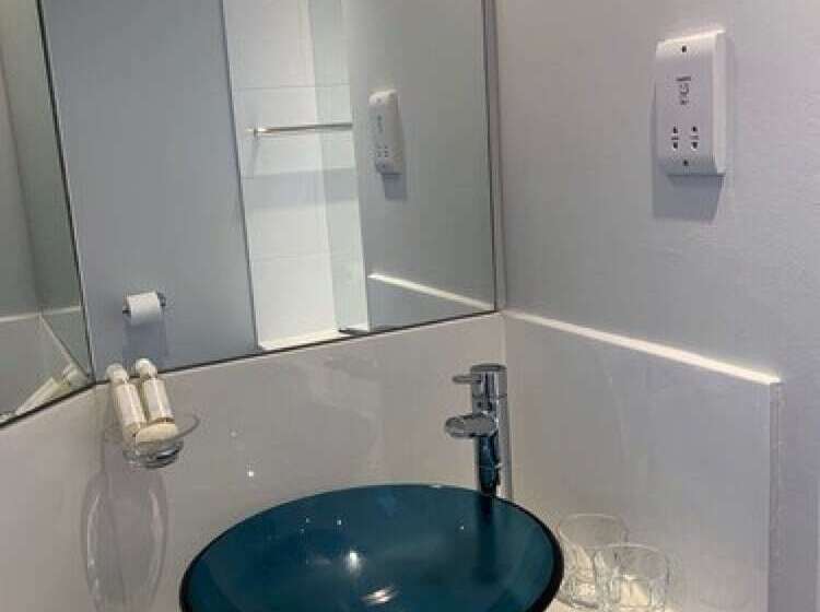 غرفة قياسية مطلّة علي البحر, Boskerris