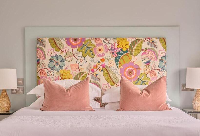 غرفة قياسية مطلّة علي البحر, Boskerris