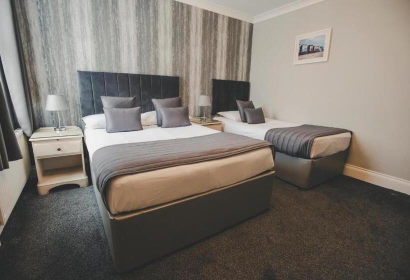 غرفة عائلية, Camelia