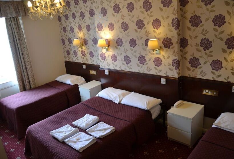 スタンダード4人部屋, Hyde Park Court