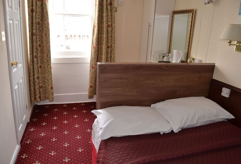 スタンダード4人部屋, Hyde Park Court