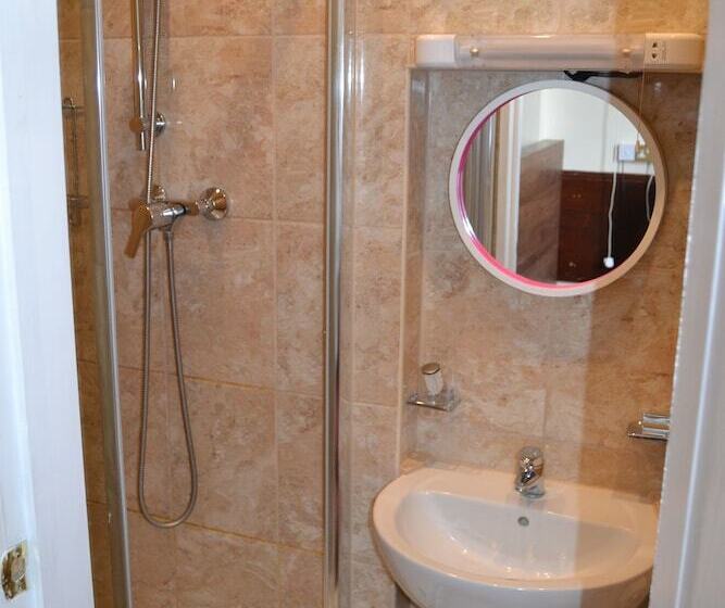 スタンダードシングルルーム, Hyde Park Court