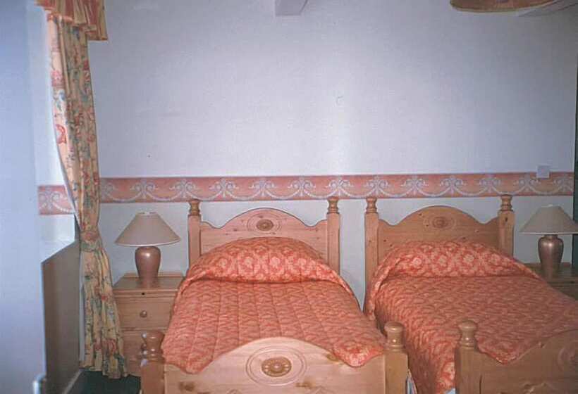 Номер Стандарт Трехместный, Inn At Ardgour