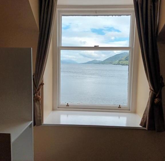 Семейный Номер, Inn At Ardgour