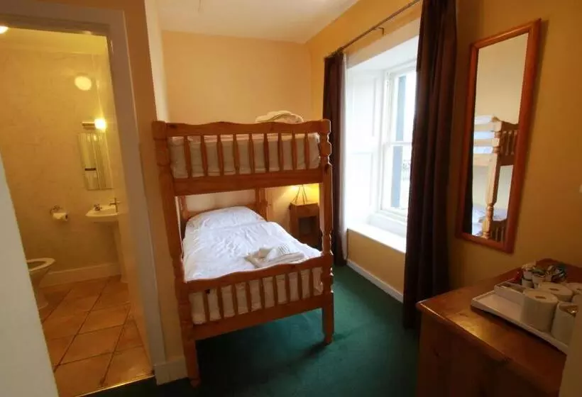 سوییت خانوادگی, Inn At Ardgour