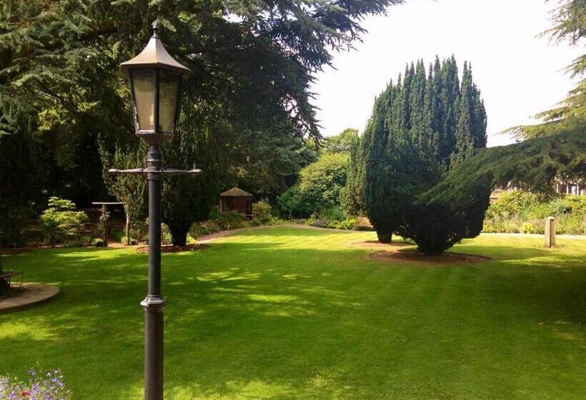 غرفة قياسية, The Parsonage Hotel & Spa