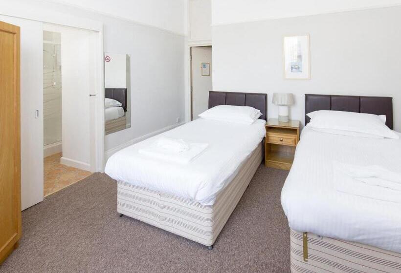 Номер Стандарт, The Broadmead