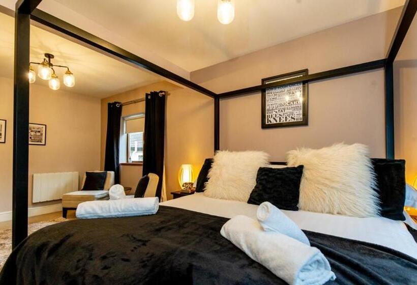 스탠다드 룸 킹사이즈 침대, The Gower