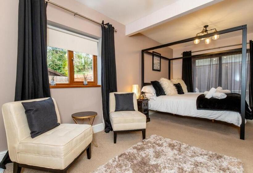 스탠다드 룸 킹사이즈 침대, The Gower