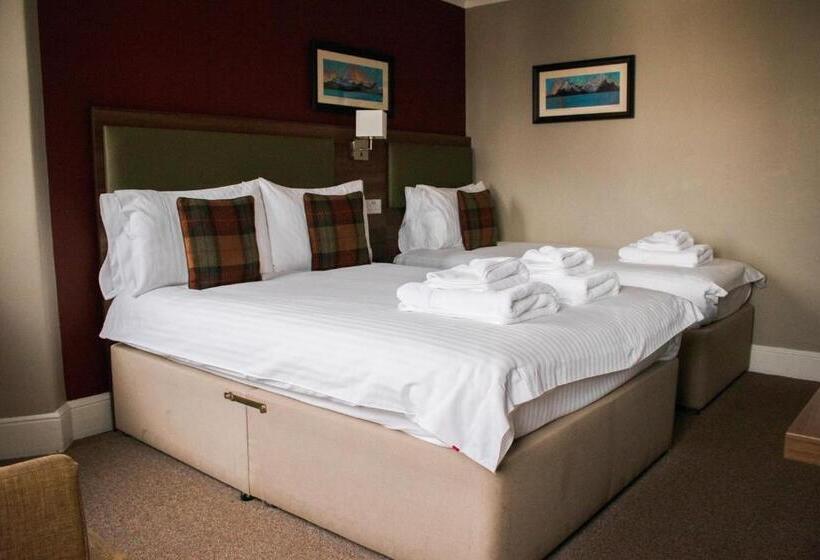 חדר משפחתי, The Portree