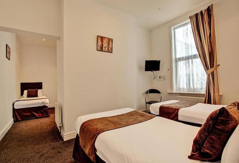 스탠다드 트리플 룸, The Waverley