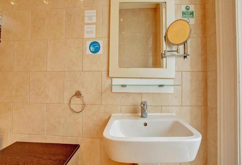 패밀리 룸, The Waverley