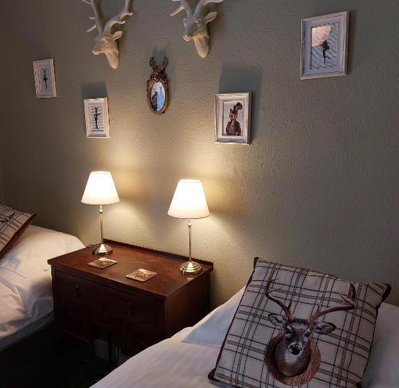 Номер Стандарт, Lion Hotel Dulverton