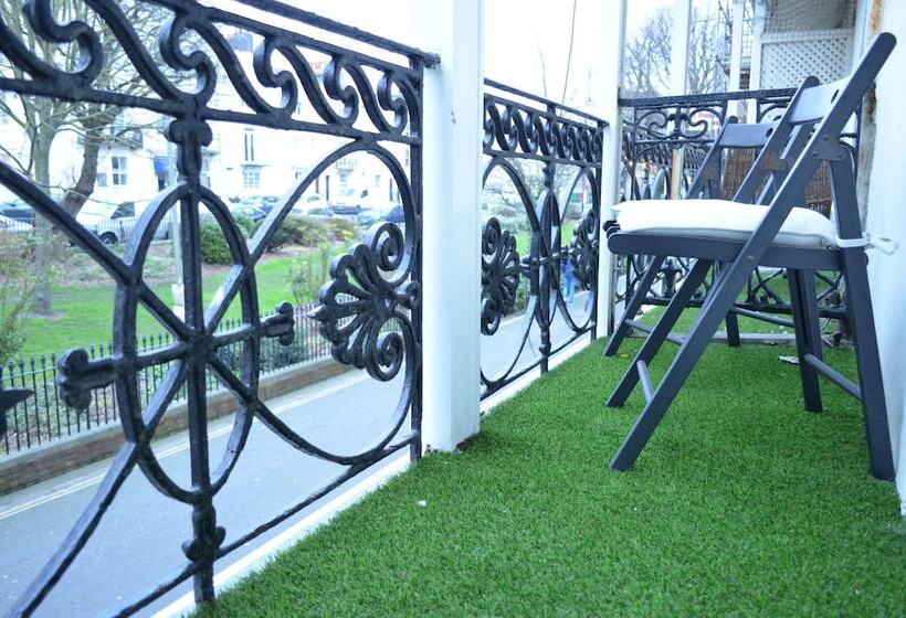 バルコニー付きスタンダードルーム, Motel Schmotel