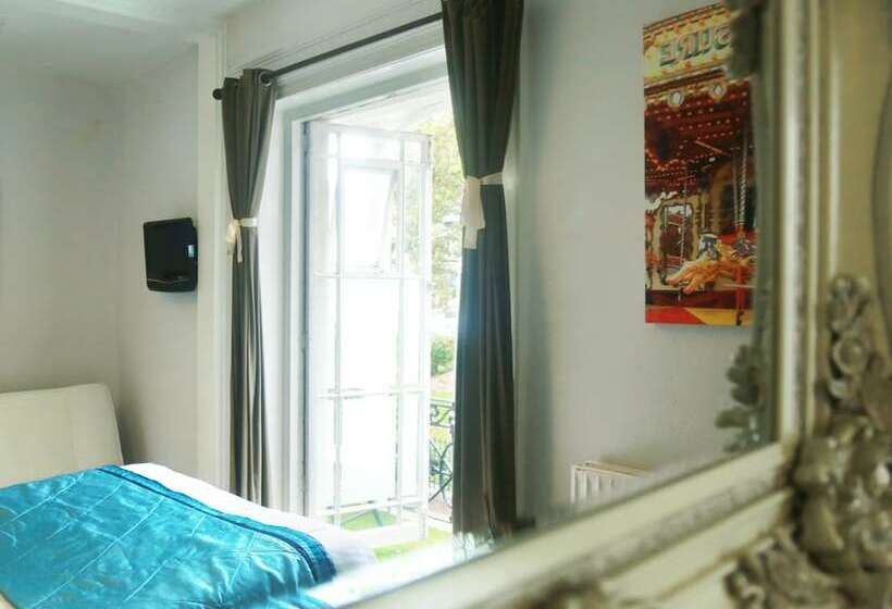 バルコニー付きスタンダードルーム, Motel Schmotel