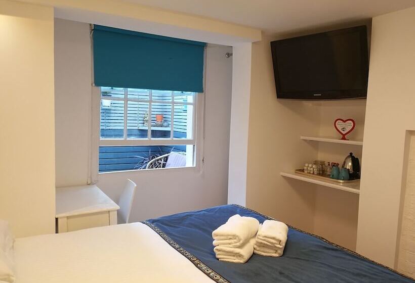 デラックスルーム, Motel Schmotel