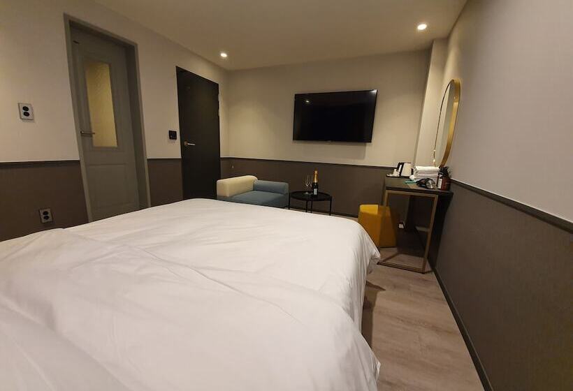 Номер Deluxe, Browndot Hotel Songtan