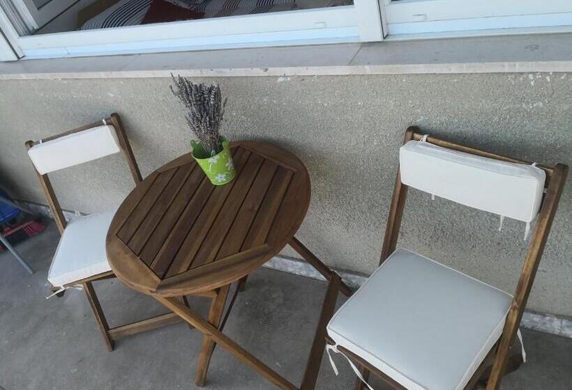 דירת שני חדרים, Guesthause Antonio