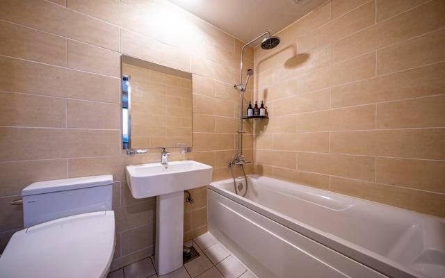 חדר דלוקס, Masan Amor