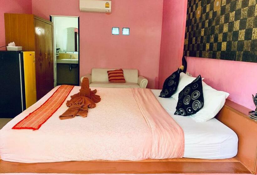 디럭스 룸 킹사이즈 침대, Pakmeng Guesthouse