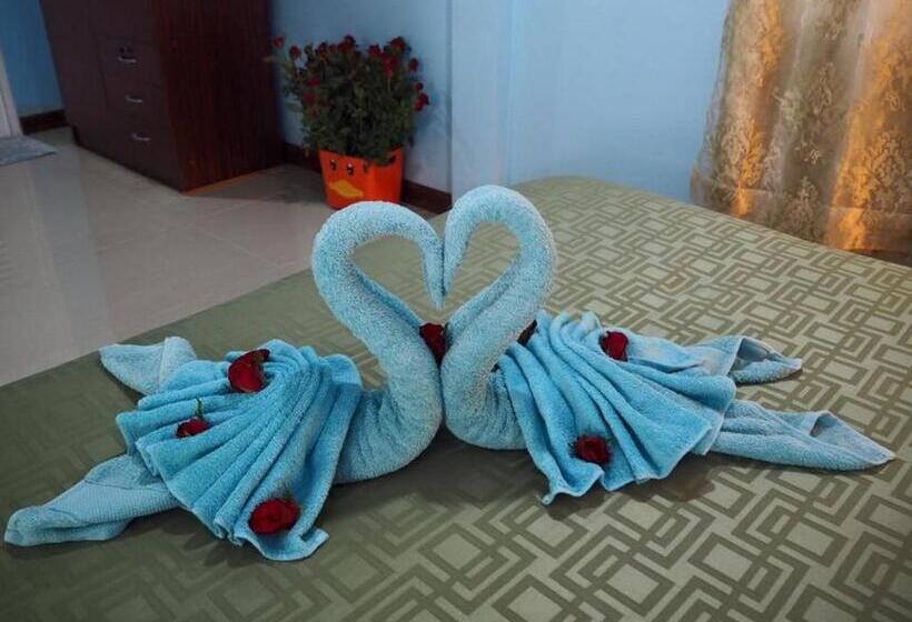 带大床的高级房间, Pakmeng Guesthouse