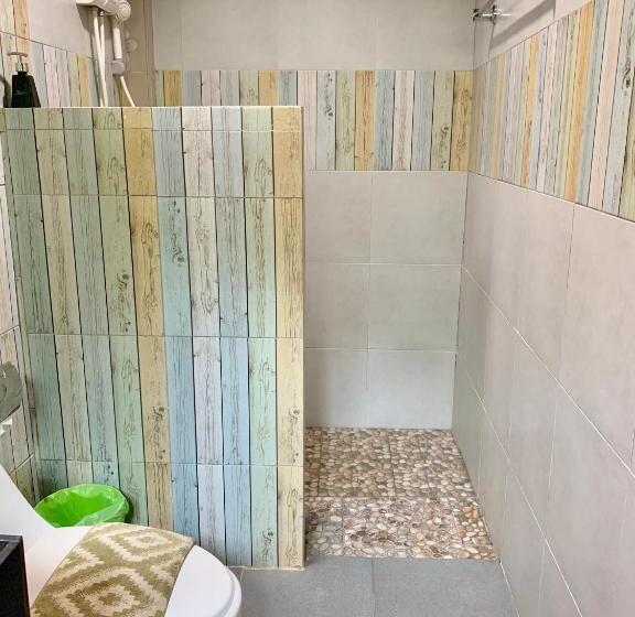 带大床的高级房间, Pakmeng Guesthouse