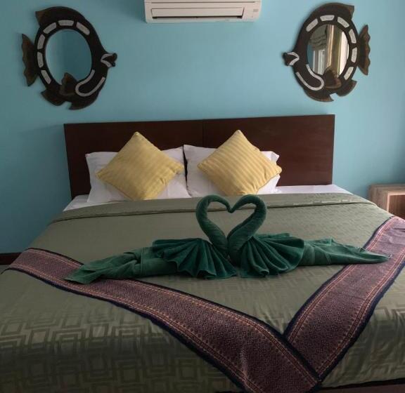 带大床的高级房间, Pakmeng Guesthouse