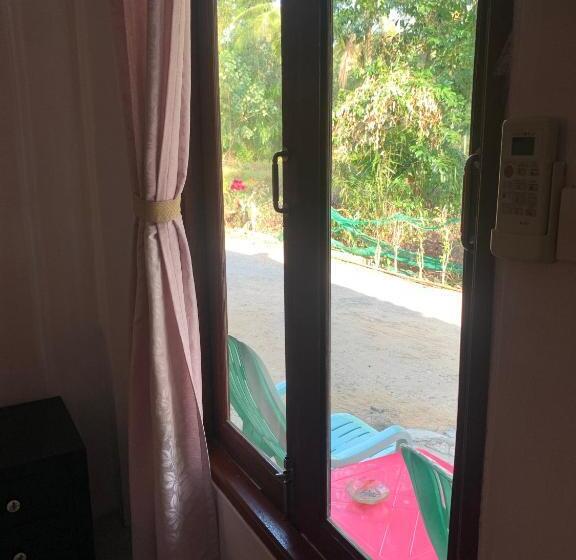 디럭스 룸 킹사이즈 침대, Pakmeng Guesthouse