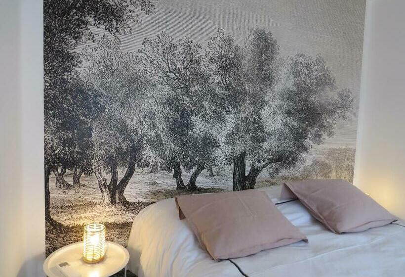 舒适三人间, Maison D Hotes La Bignone