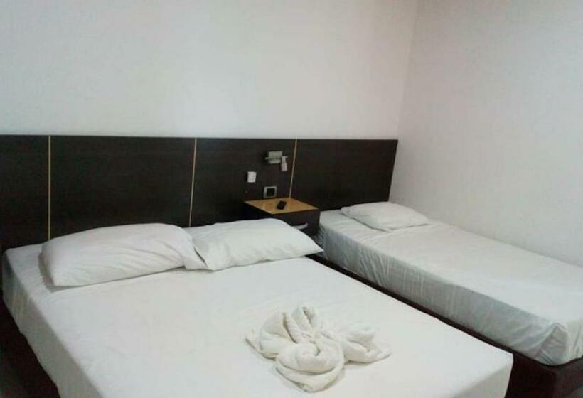 スタンダードルーム, Boutique Martin's