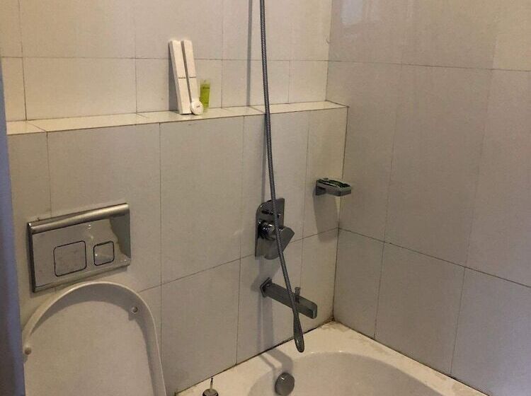 اتاق لوکس, The