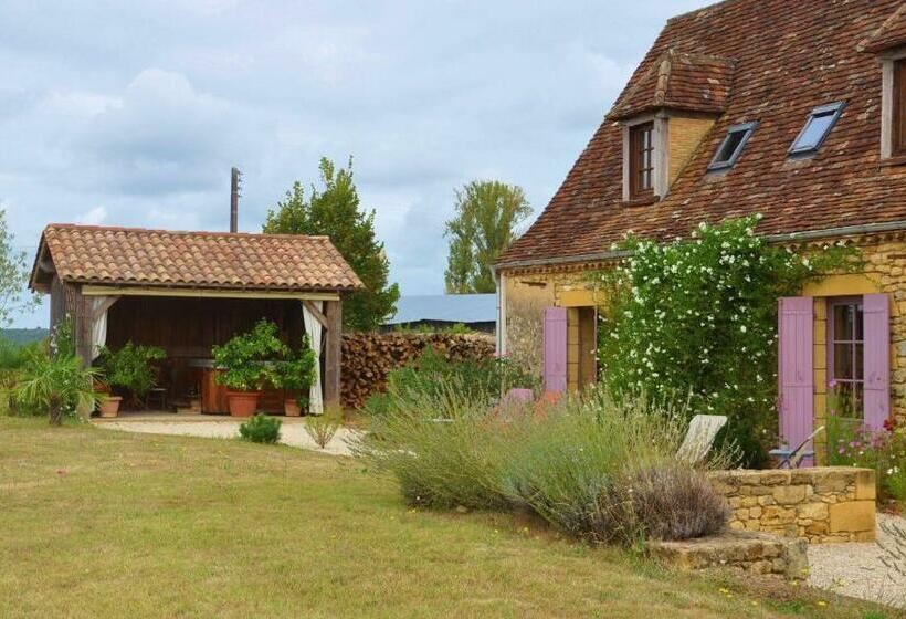 Номер Стандарт Вид на Сад, Chambre D Hôtes La Ferme De La Croix