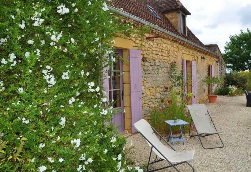 Номер Стандарт Вид на Сад, Chambre D Hôtes La Ferme De La Croix