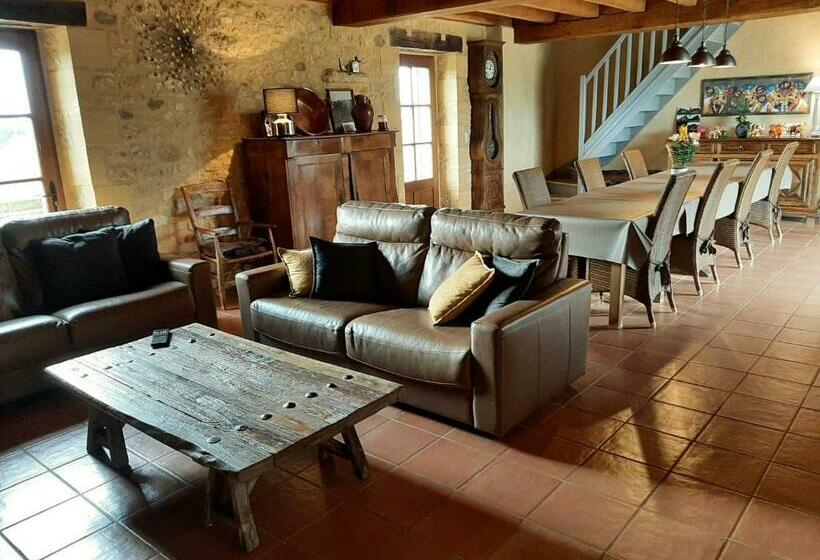 Номер Стандарт Вид на Сад, Chambre D Hôtes La Ferme De La Croix