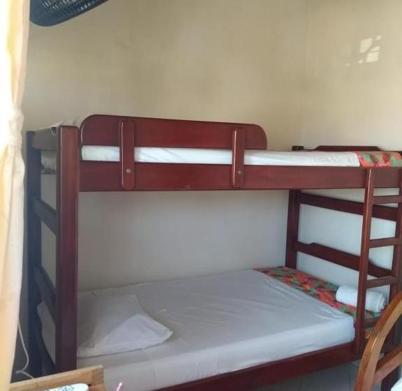 Chambre Triple Standard, Princesa Katia