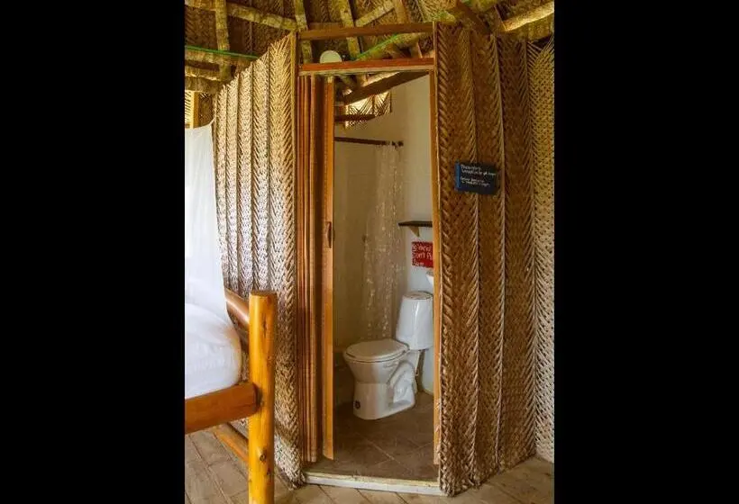 スタンダードバンガロー, The Journey Hostel