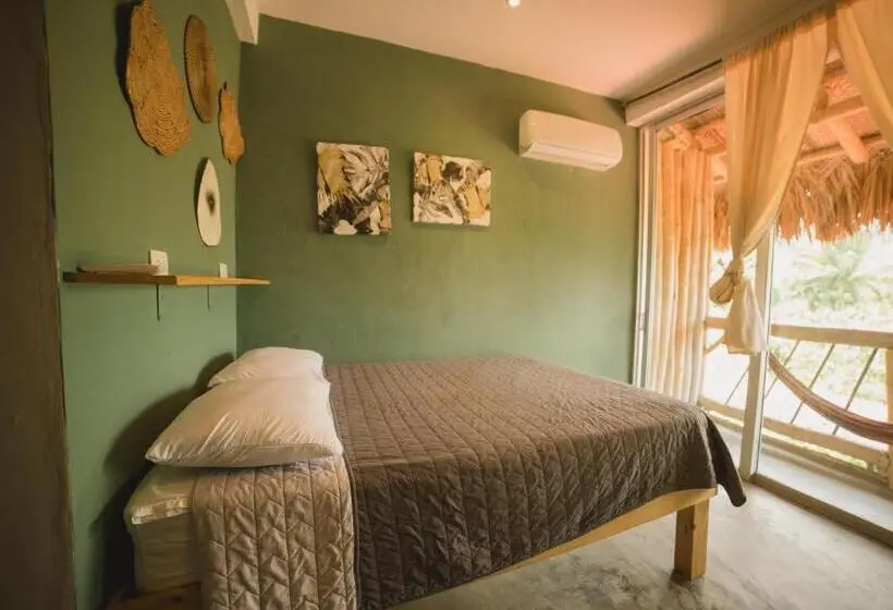 デラックスルーム, The Journey Hostel