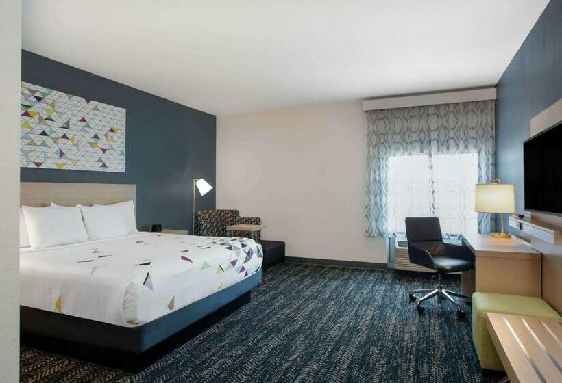 キングサイズベッドのデラックススイート, La Quinta Inn & Suites By Wyndham Manassas, Va  Dulles Airport