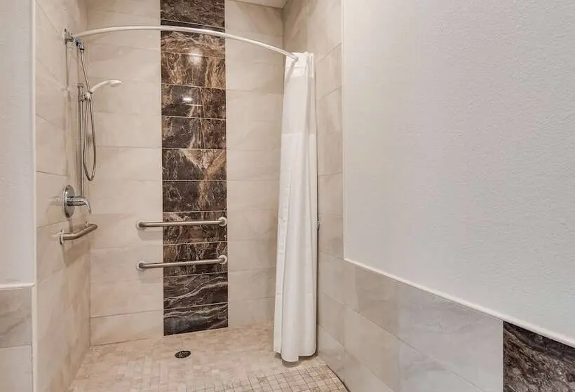 身障者適用スイートルーム, Surestay By Best Western Baytown