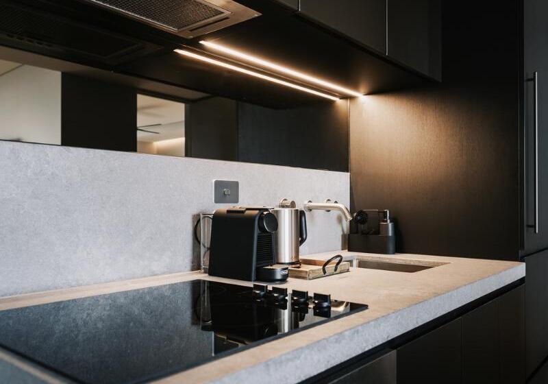 דירת חדר, The Sebel Yarrawonga Silverwoods