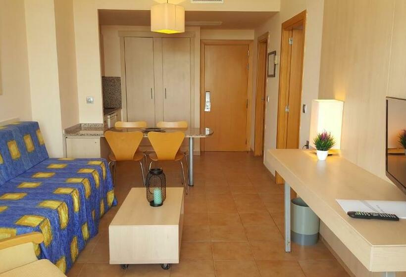 דירת חדר, Advise Hotels Reina