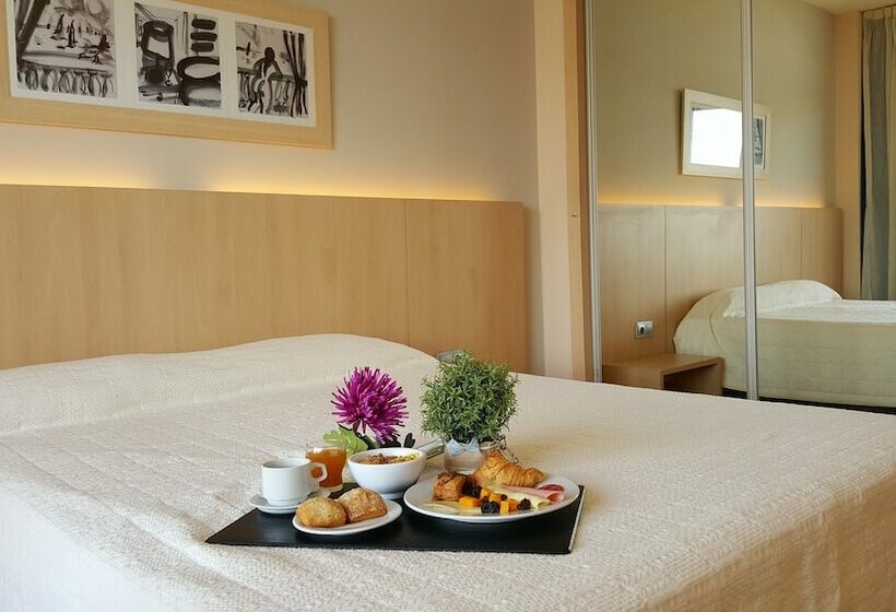 דירת חדר, Advise Hotels Reina