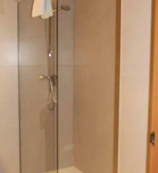 اتاق استاندارد, Advise Hotels Reina