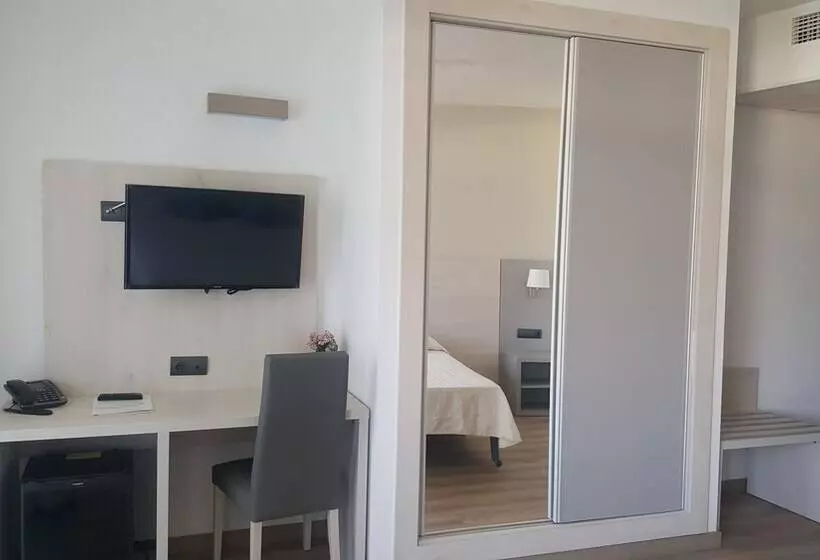 اتاق استاندارد, Advise Hotels Reina