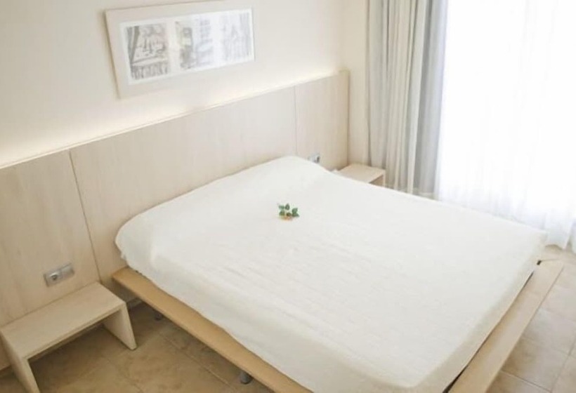 חדר סטנדרט, Advise Hotels Reina