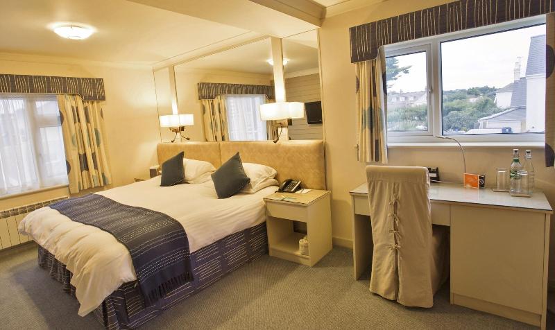 Номер Стандарт, Cobo Bay Hotel