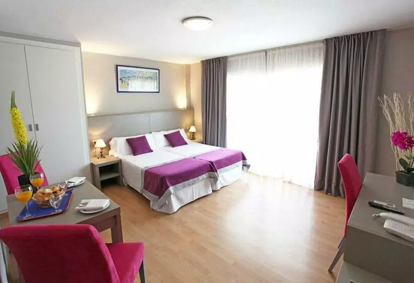 استودیوی استاندارد, El Faro Marbella