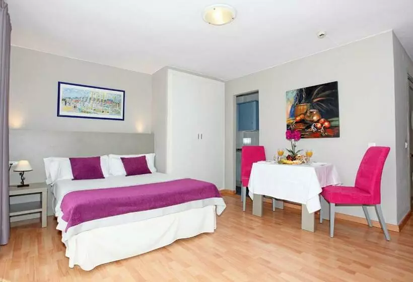 استودیوی استاندارد, El Faro Marbella