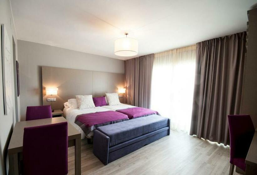 高级工作室, El Faro Marbella