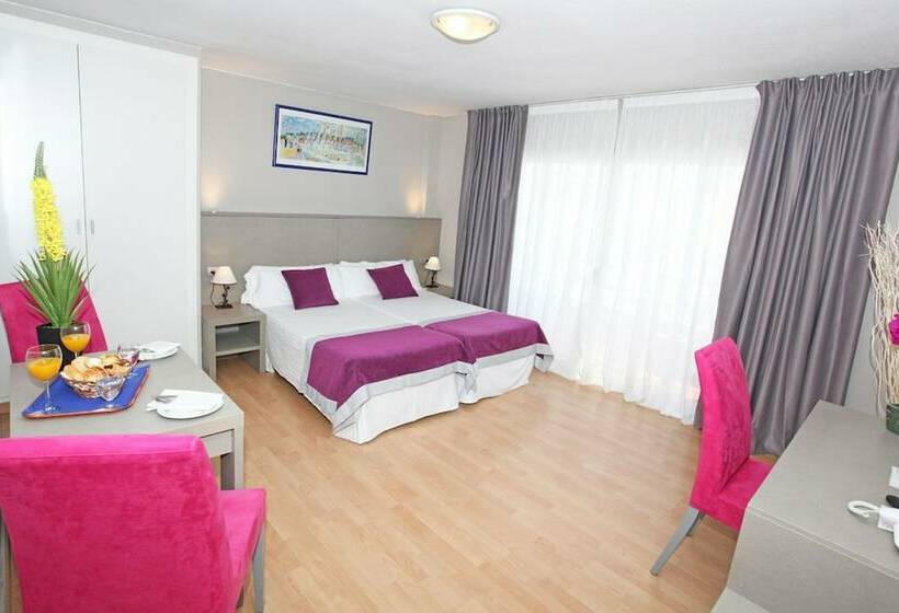 带1个卧室的高级公寓, El Faro Marbella